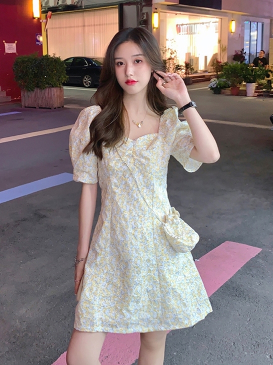 法式甜美初恋碎花连衣裙2021夏季新款蝴蝶...