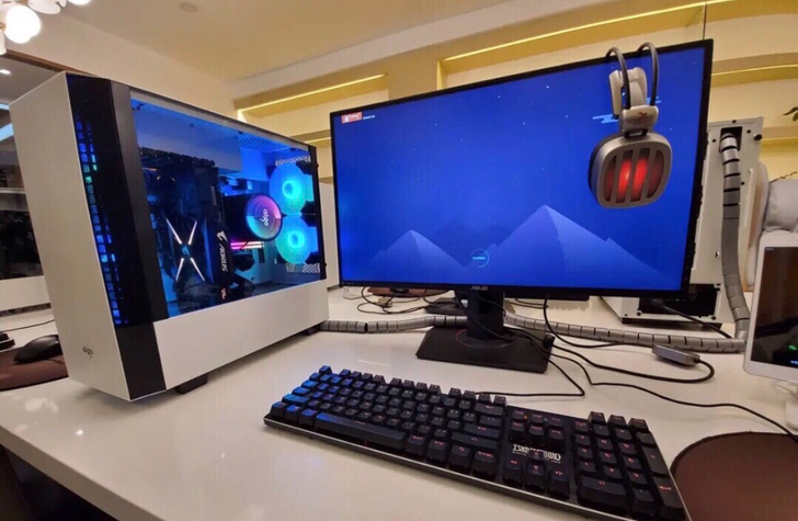 急急在网吧试 i7 i9级台式机 二手电脑...