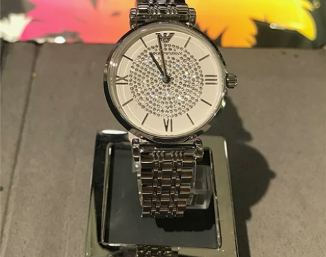 阿玛尼满天星，超级闪，只试戴，可自提可邮寄...