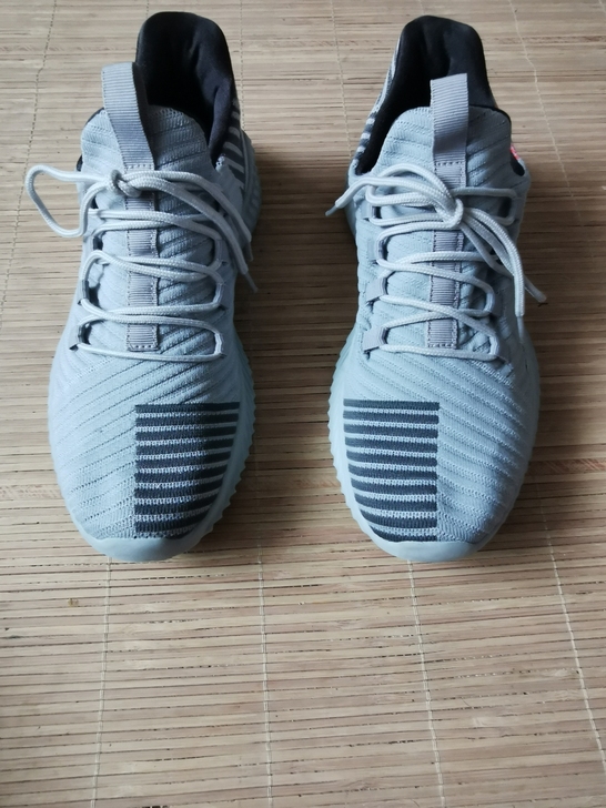 二手男鞋，休闲运动鞋43码   鞋子保证正...