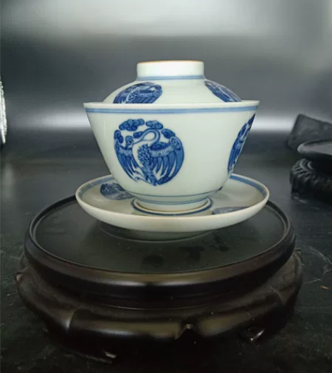 青花手绘三才碗：盖碗杯 品相如图 宝贝规格...