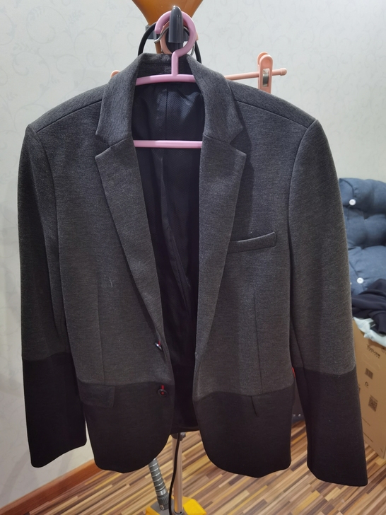 男款西服外套，专柜购买C##amp；amp...