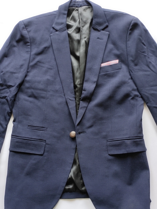 男西装，很厚实，藏蓝色，闲置