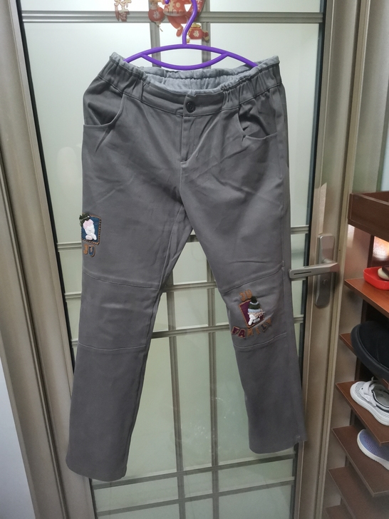 品牌休闲裤，质量很好，有需要的联系我哈