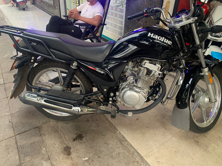 二手摩托车18年挂牌豪爵DM125,公里数...