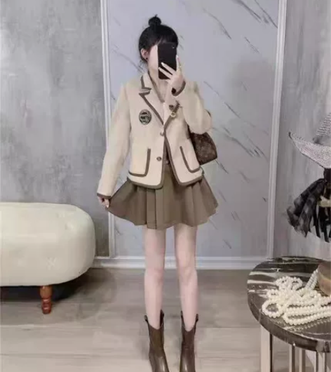 小香风套装减龄气质女神范港风复古百褶裙套装...