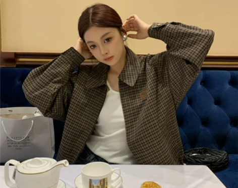 番茄侠咖色格子外套半裙两件套女秋复古港风洋...
