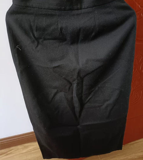 9成新中裙 感兴趣的话点“我想要”和我私聊...