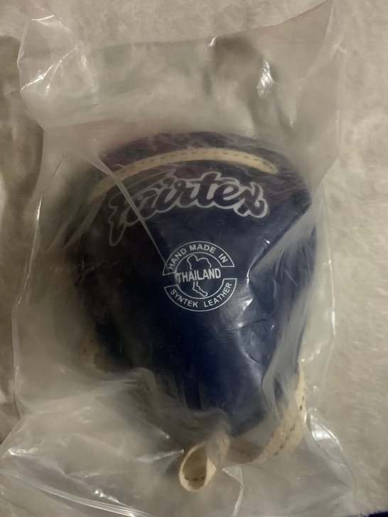 新的 已消毒 不议价直接拿走 M。格斗护裆