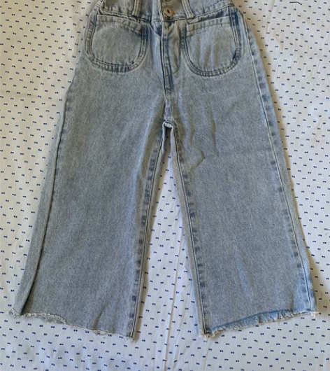 全新100码女宝高腰牛仔裤，牛仔阔腿裤春秋...