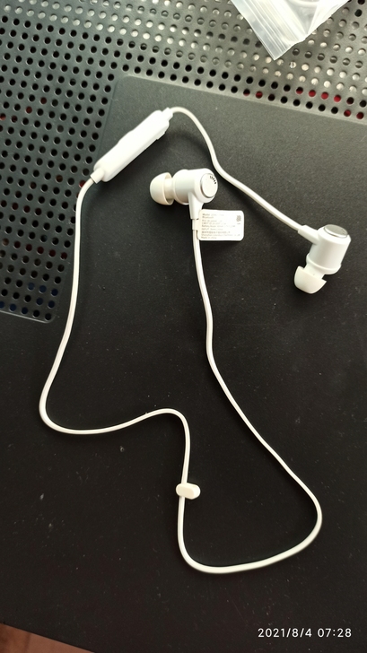 233621耳机，成色新