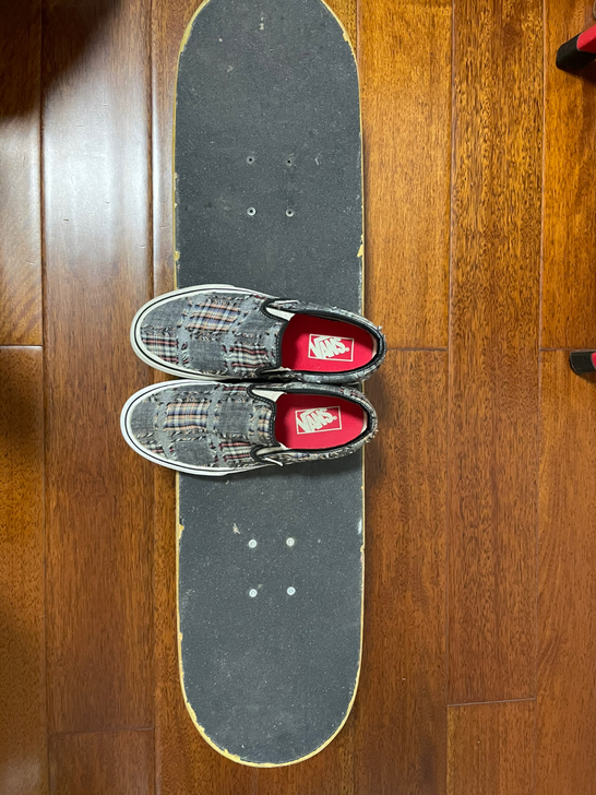 回忆啊今天突然翻到一双几年前玩板子练风格的...