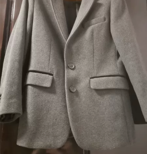 进口羊毛西服（全新） 男士xl码。 适合身...