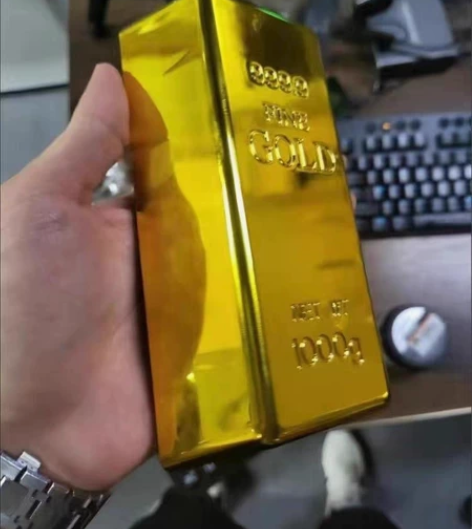 仿真金条塑料金砖摆件道具，材质:塑料， 海...