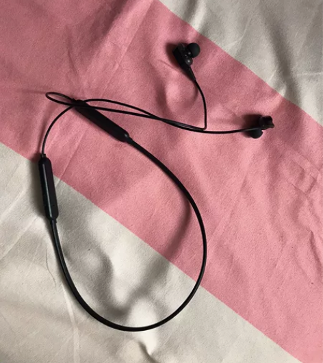 非知名品牌蓝牙运动耳机10处理！！！ 感兴...