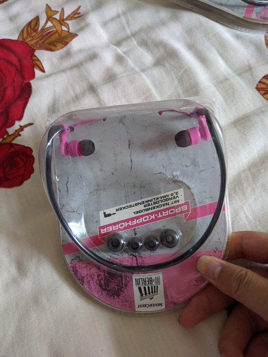 出口德国运动耳机，因为是老式接口，自己用不...