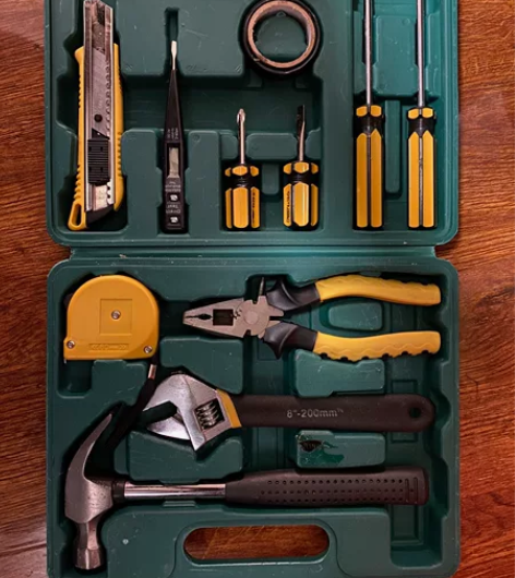 车载12件工具箱，几乎全新，低价转让，30...