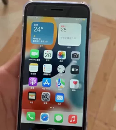 国行自用iPhone 8   64g  电...