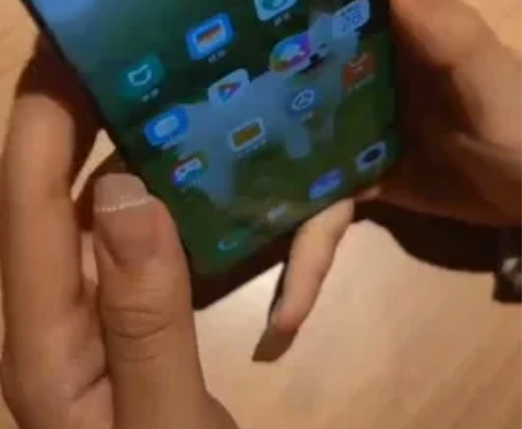 自己用的小米11pro,12+256g,平...