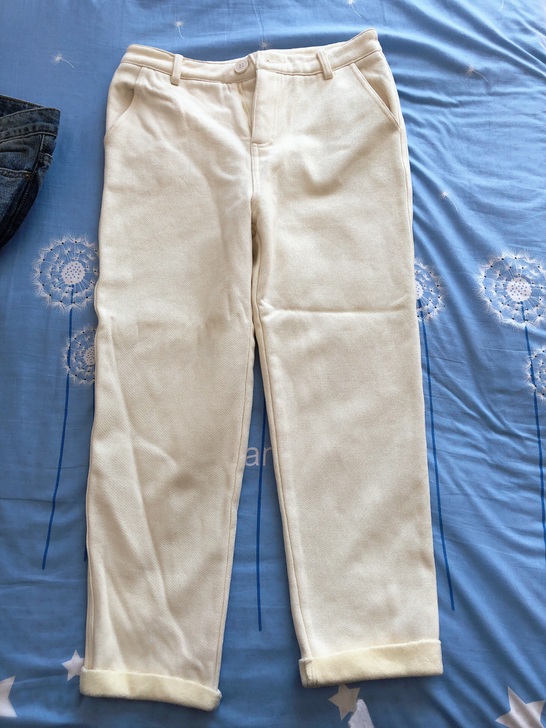 白色牛仔裤，薄绒款，m码，只穿过一次，生完...