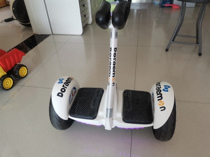 四十多公里的小米九号,公里数缓慢增加中,平...