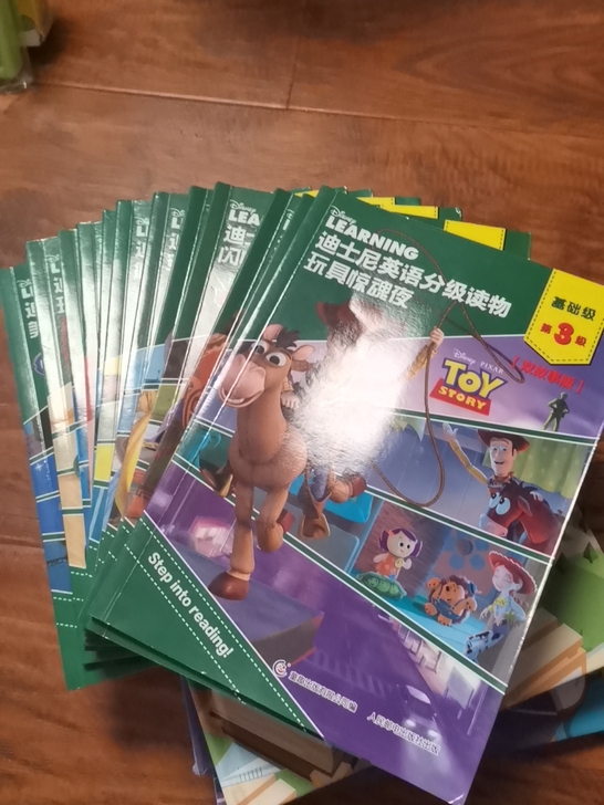 十二本英语阅读绘本，半折买，快递到付。