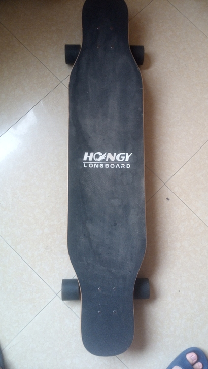 滑板给钱就出，长板，去年买的，三分热度，没...