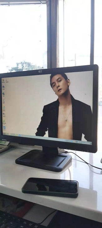 惠普19寸显示器 无暗病无维修无损坏历史 ...
