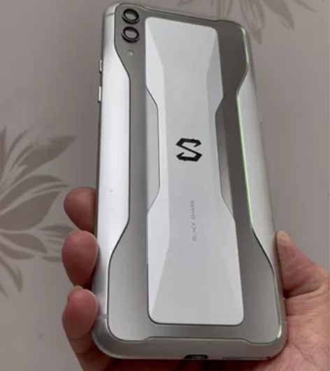 黑鲨2原装拆机后盖（带电池，上下玻璃，左右...