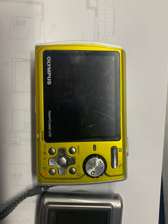 奥林巴斯和卡西欧相机，没有电池和充电线，开...