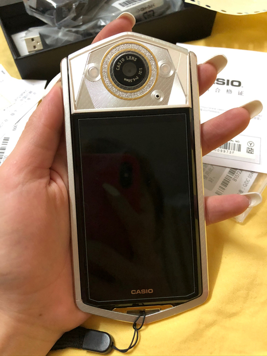 卡西欧相机TR750