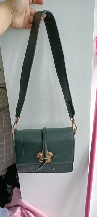 低价出闲置腋下小方包