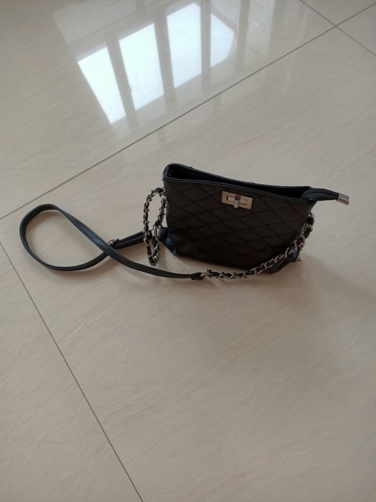 黑色包包百搭款  15元包邮