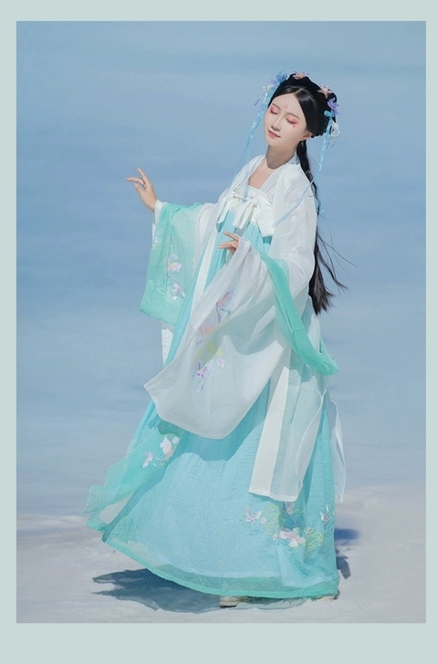 轻云居家的齐胸襦裙,绿色,上襦+下裙