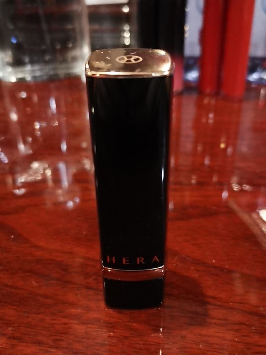 赫拉147，去年上半年代购好姐们送我的，奈...