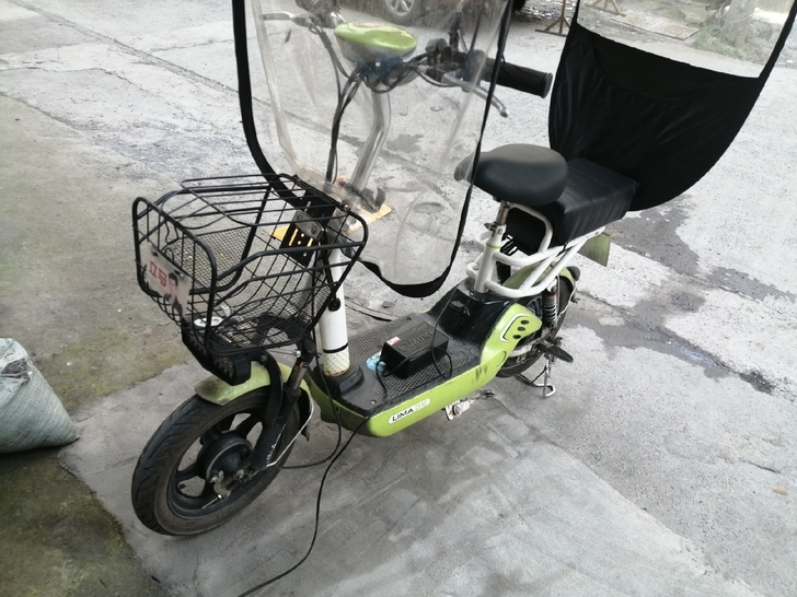 闲置电动车,电池刚换不到半年,九成新,有牌照