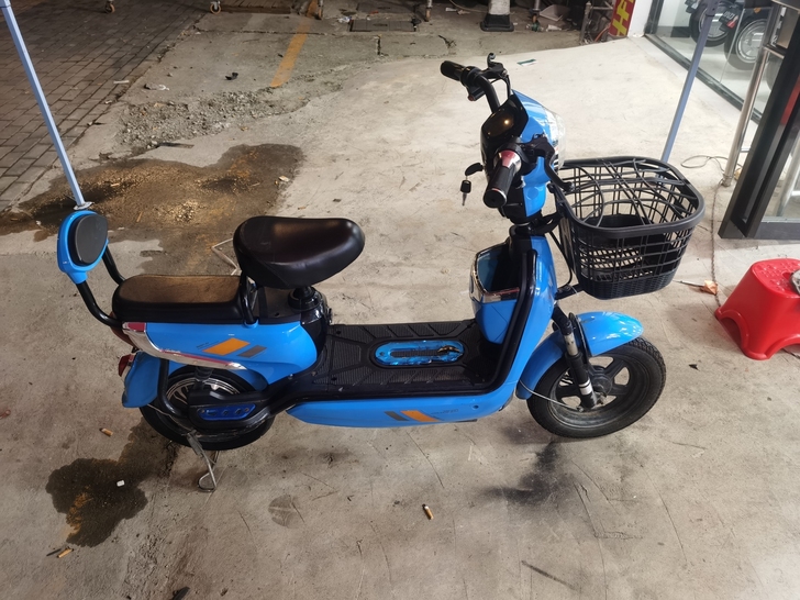 本店长期出售二手车，全新车，小刀电动车专卖...