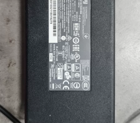 神舟笔记本战神z8原装电源适配器19.5v...