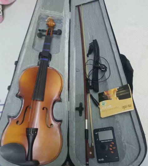 小提琴 之前朋友送的 家里面没有人会 ...