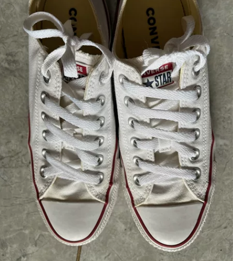 匡威牌低帮帆布鞋,买小了,就穿了几次,看鞋...