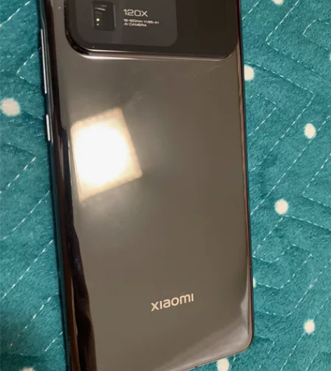 小米11Ultra 12+256 在保 送...