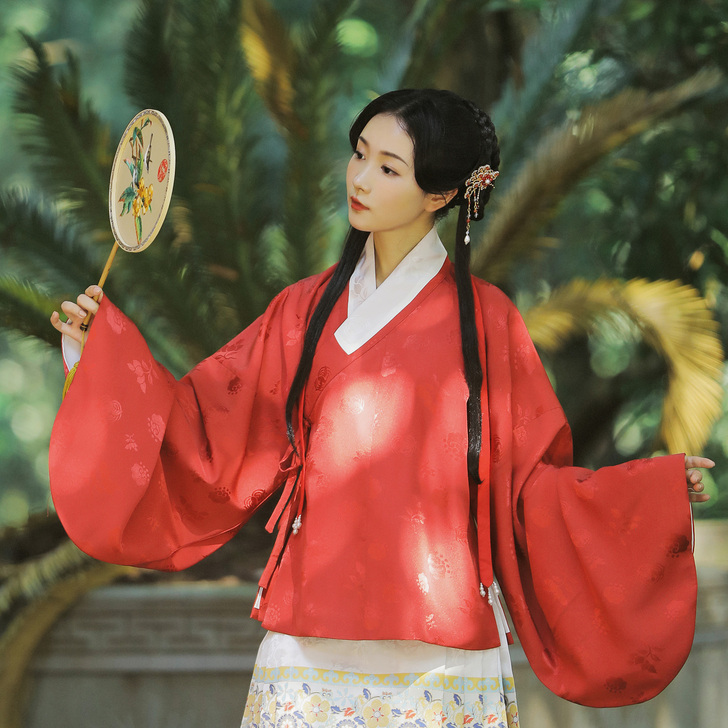 兰若庭 汉服 如意松鼠 明制 暗纹 交领 ...