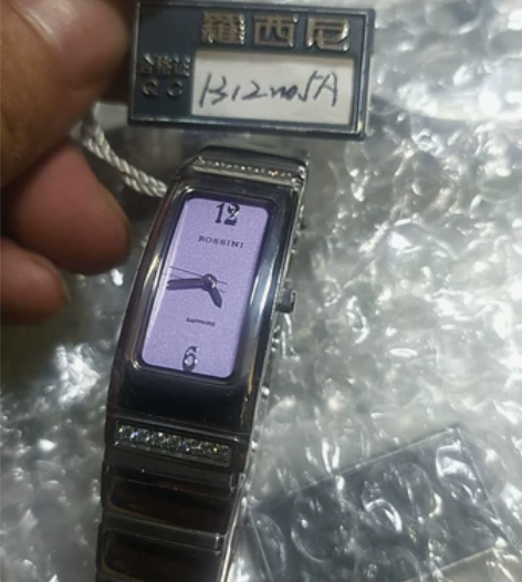 全新罗西尼手表52个，种类有几款，表针不走...