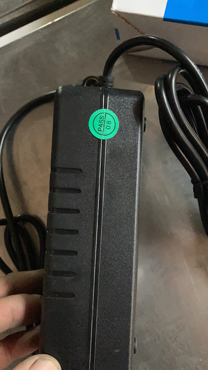 批发全新 深圳麦迪瑞锂电车充电器36V##...