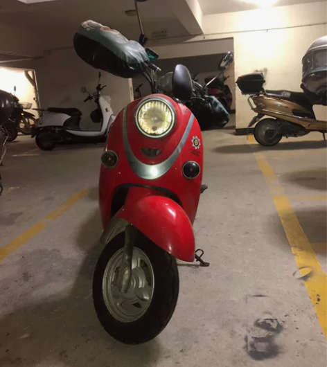 小型电动车,女生自用三年,有购车合同、发票...