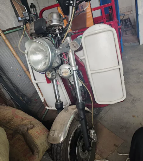 白洋淀小三轮摩托车,110的宗申发动机,2...