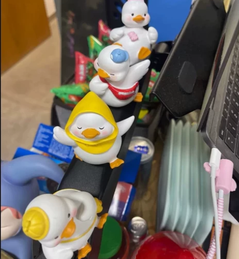 [包邮]可爱MOMO鸭树脂摆件卡通小黄鸭儿...