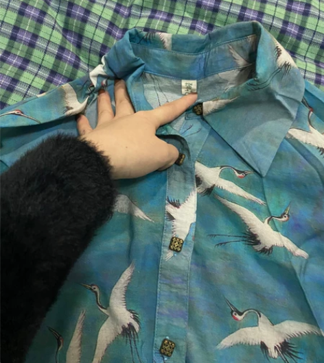 朝花夕拾，衬衣，仅穿一两次，质量很好的 感...