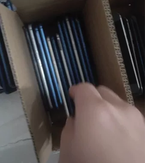 低价出华为手机荣耀9  37台打包处理 内...