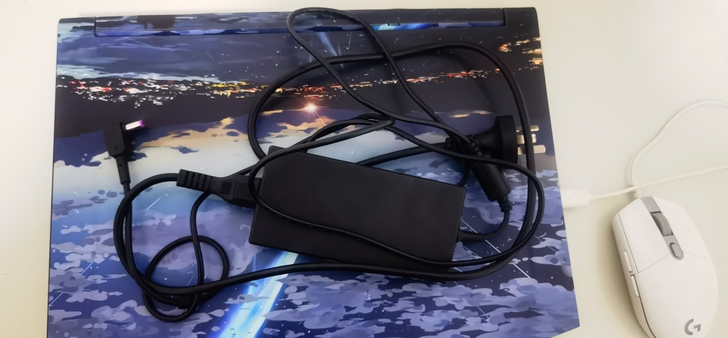 宏碁暗影骑士擎，i5-10300h+16g...